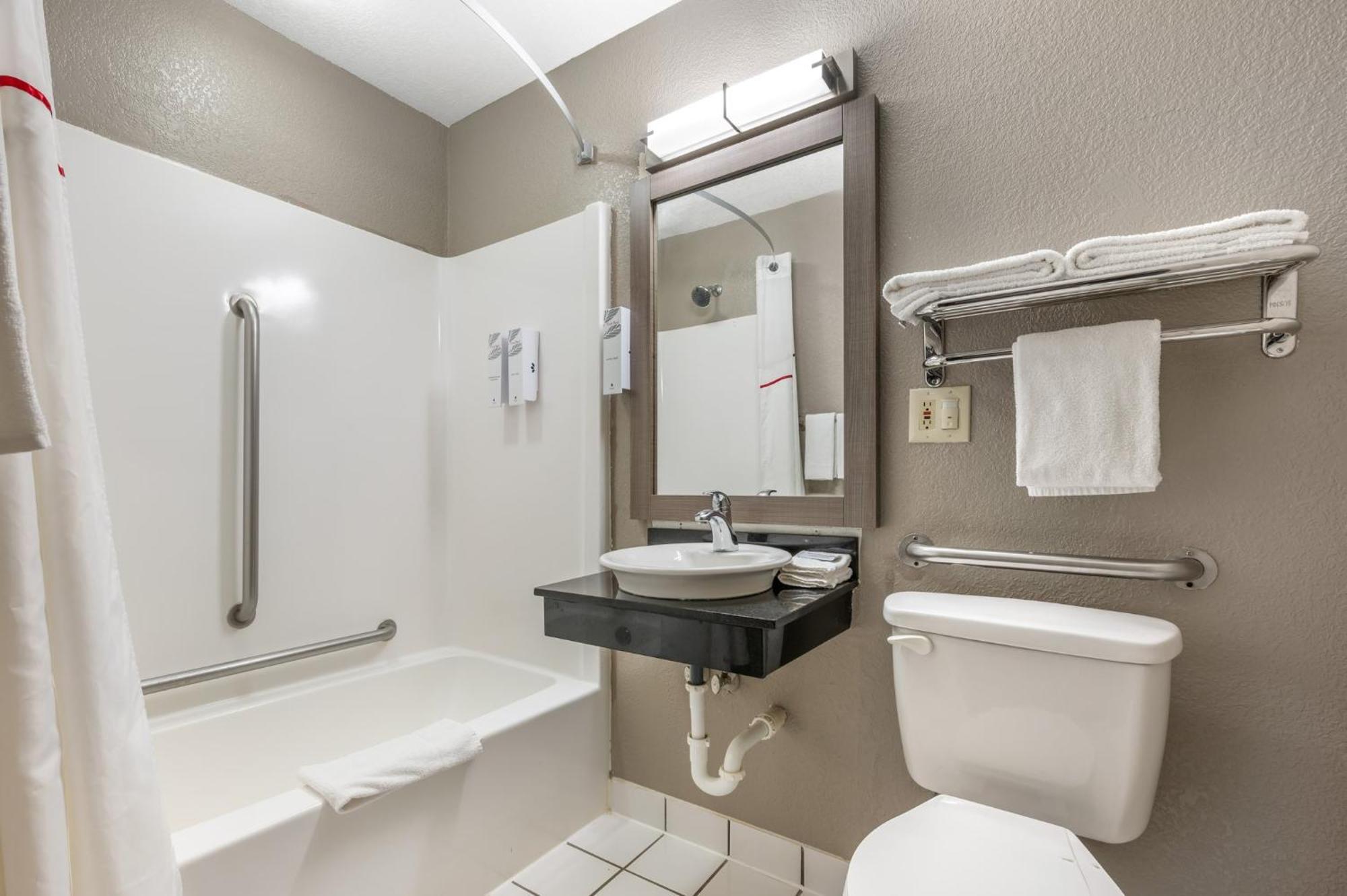 Red Roof Inn Greencastle South - Cloverdale Екстериор снимка
