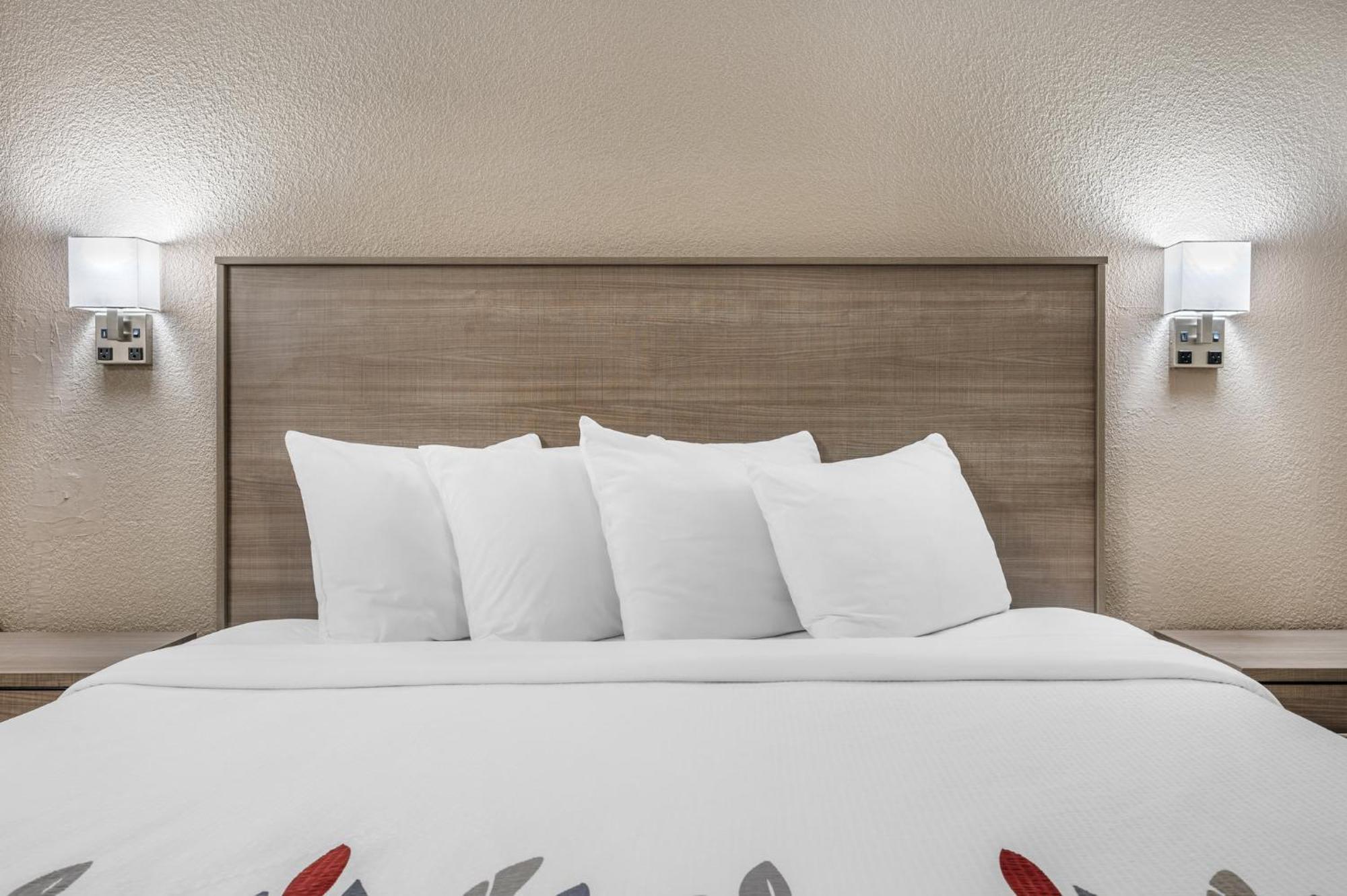 Red Roof Inn Greencastle South - Cloverdale Екстериор снимка
