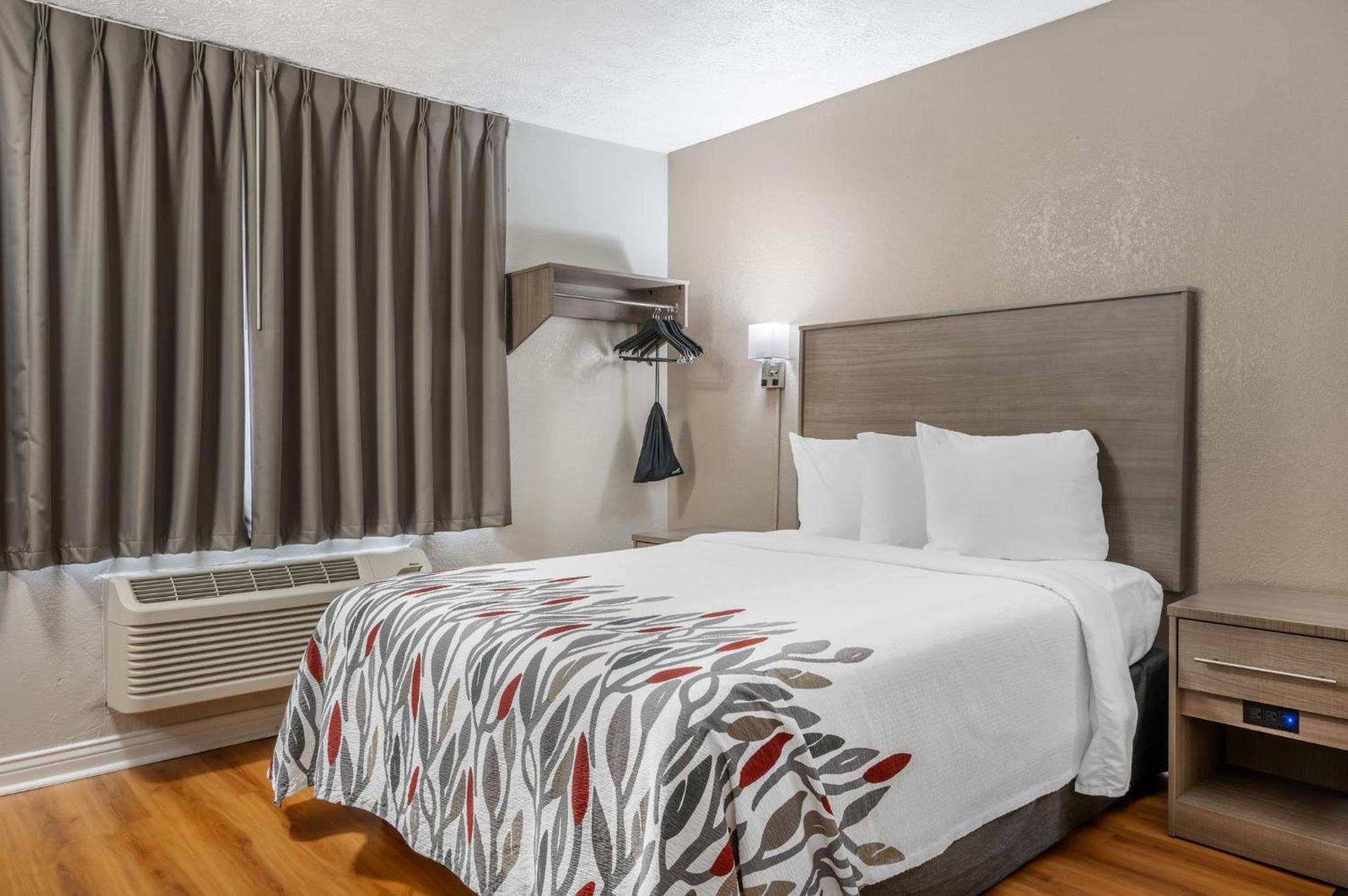 Red Roof Inn Greencastle South - Cloverdale Екстериор снимка