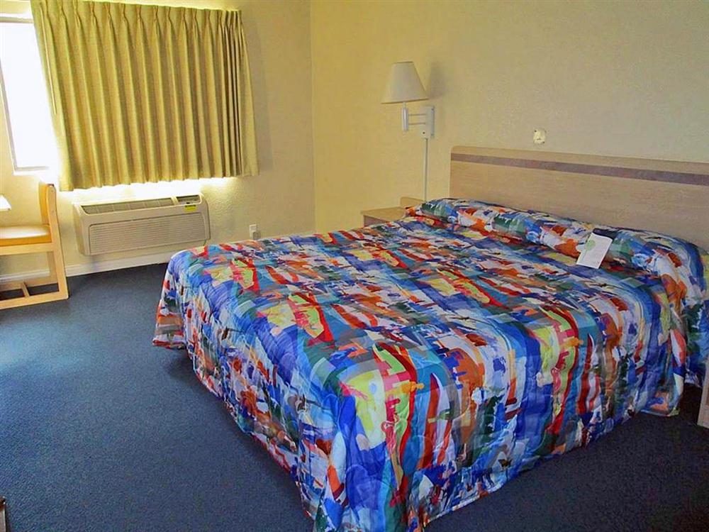 Red Roof Inn Greencastle South - Cloverdale Стая снимка